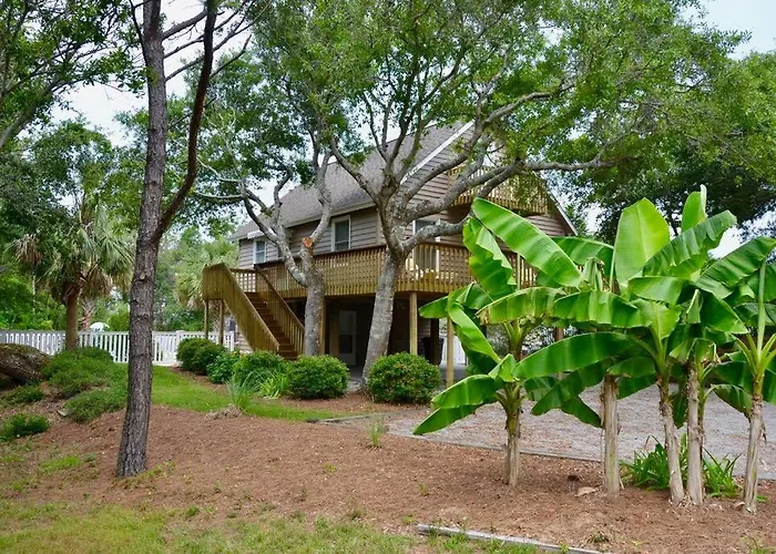 Why Knot Getaway. Emerald Isle Oasis